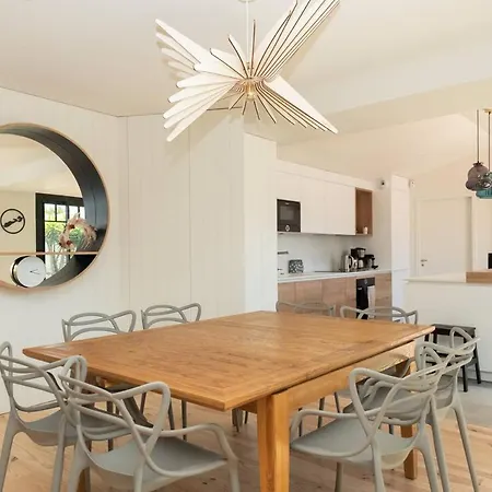 Villa Maison Familiale Renovee Avec Piscine Quartier De La Cible